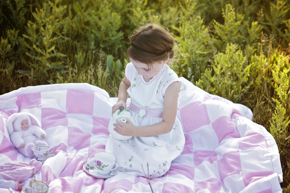 Cute Tea Party Themed Photo Session