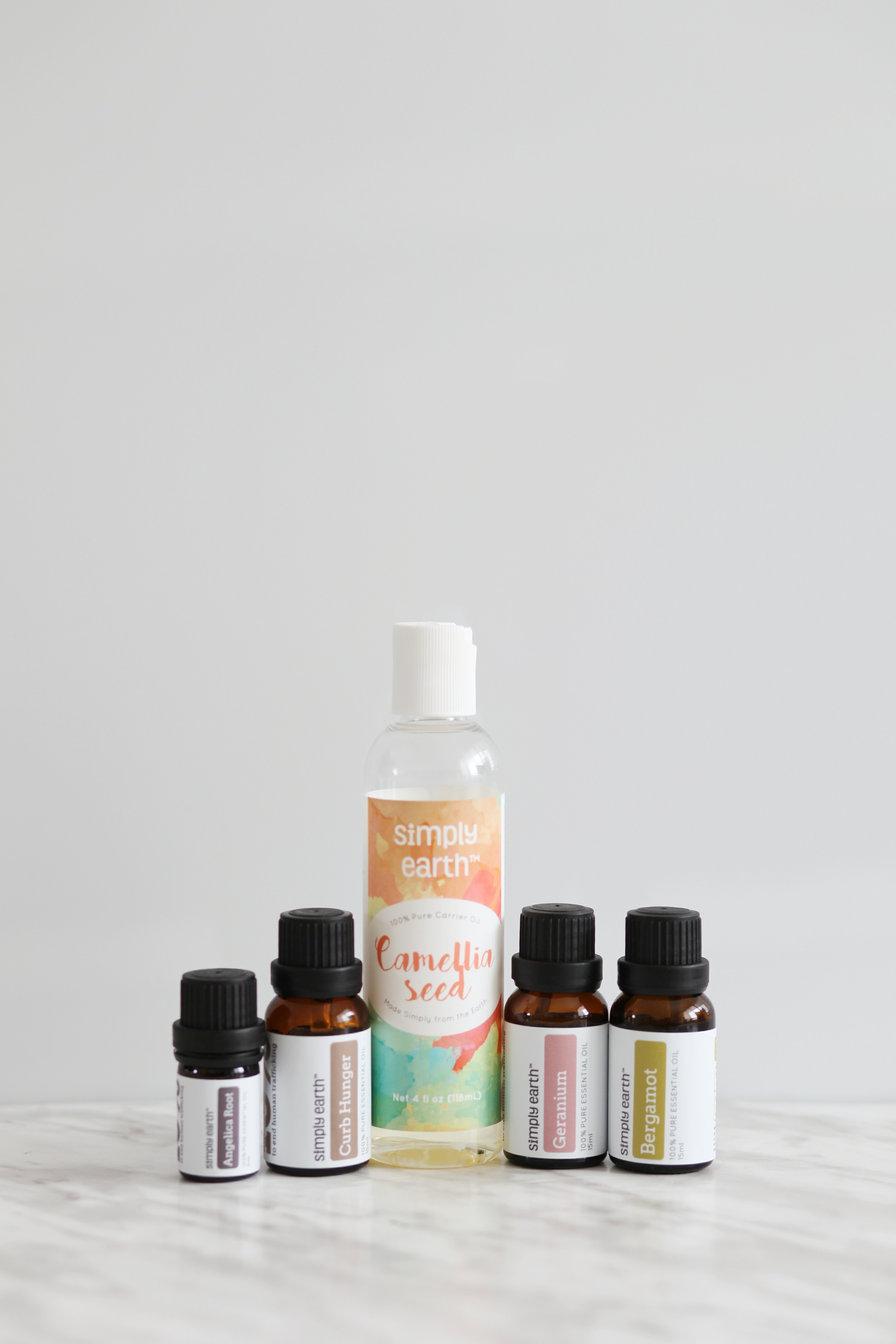 Simply Earth Essential OIls Subscription Box Review 