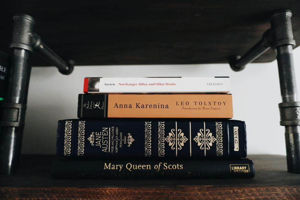 Book Haul - mostly classics and mostly thrifted, second hand books
